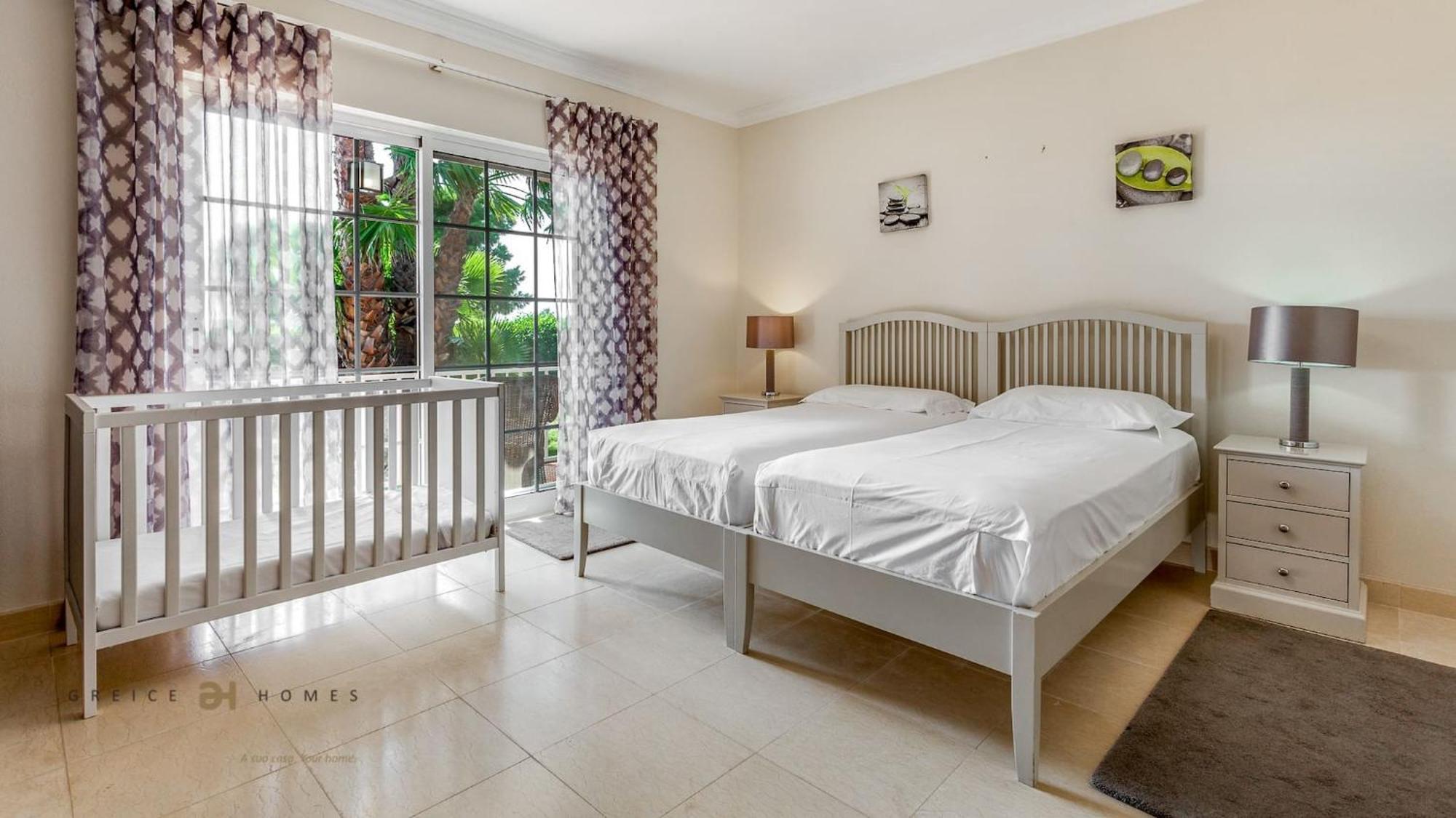 Luxuosa Moradia V5 Em Quarteira - Greice Homes Zewnętrze zdjęcie