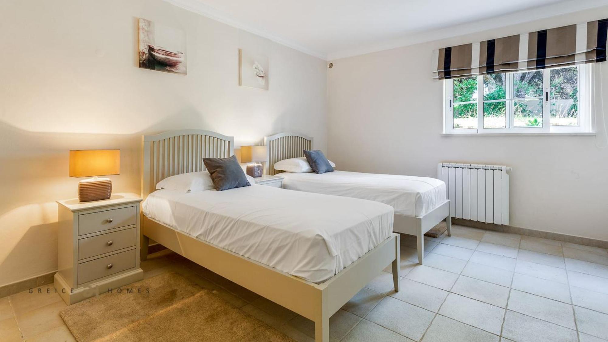 Luxuosa Moradia V5 Em Quarteira - Greice Homes Zewnętrze zdjęcie