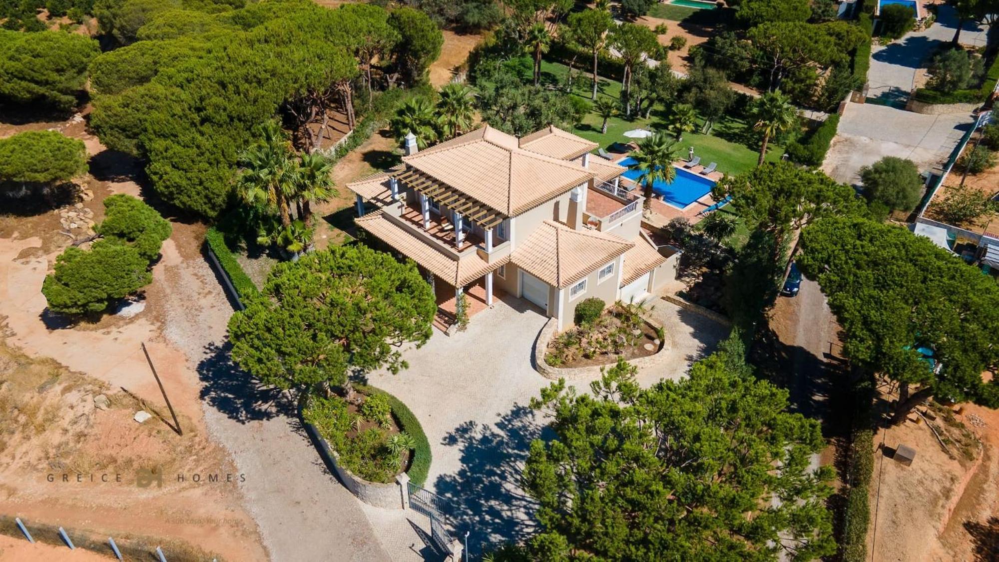 Luxuosa Moradia V5 Em Quarteira - Greice Homes Zewnętrze zdjęcie