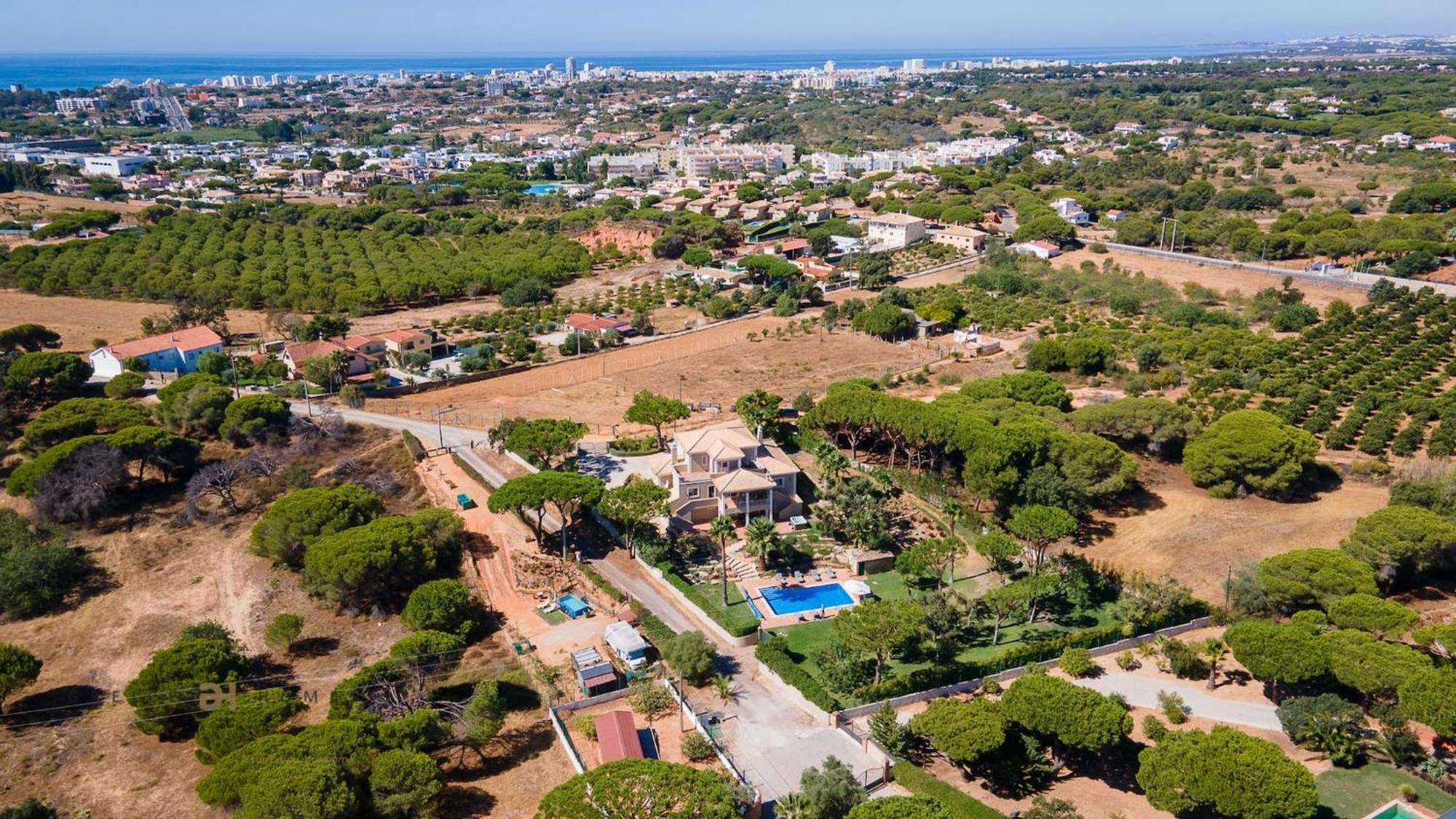 Luxuosa Moradia V5 Em Quarteira - Greice Homes Zewnętrze zdjęcie